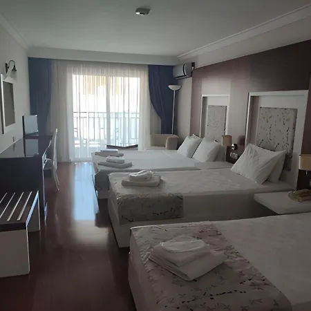 Sentinus Hotels 호텔 쿠사다시